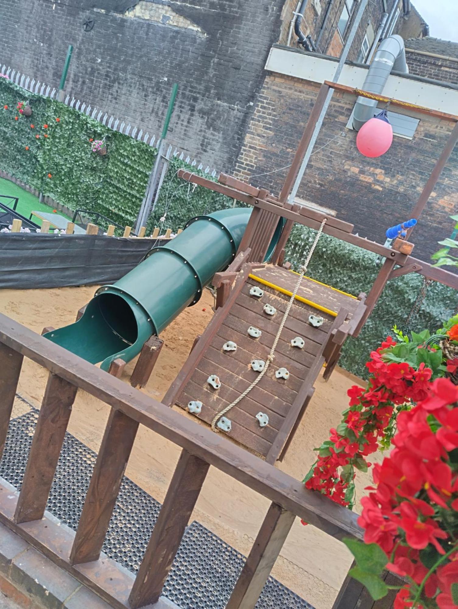 Havin B&B Stoke-on-Trent エクステリア 写真
